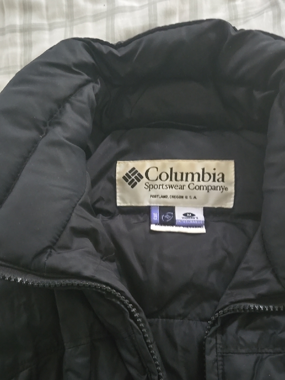 Columbia Black Puffer Vest- Columbia Sportswear Company